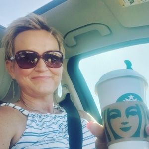 Meet your Posher, Melanie